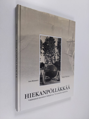 Anu Rissanen : Hiekanpölläkkää : välähdyksiä itsenäisen S...