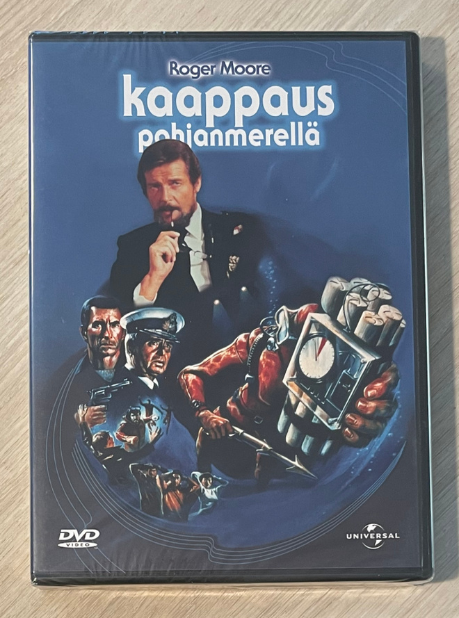 Kaappaus Pohjanmerellä (1980) Roger Moore (UUSI)