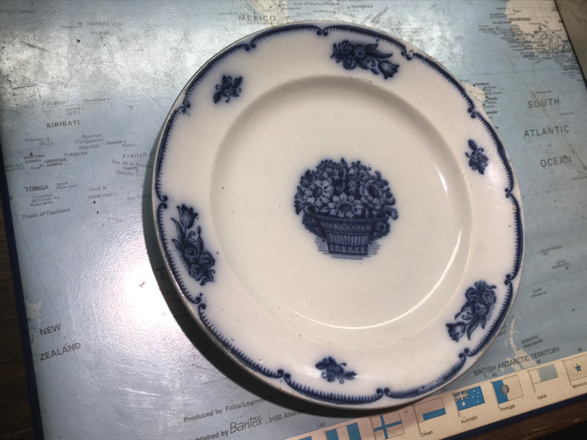 Keräily lautanen seinäkiinnikkeellä 18,5cm