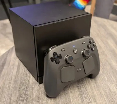 Steam Machine 2TB with Controller