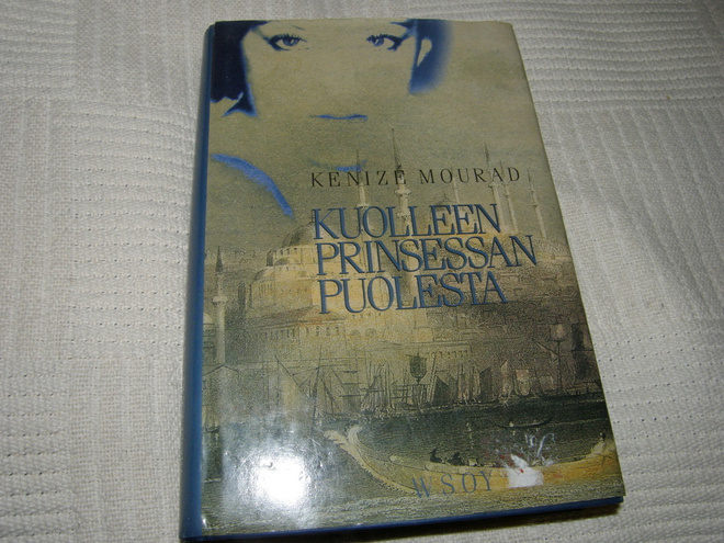 Kenize Mourad Kuolleen prinsessan puolesta  -sid