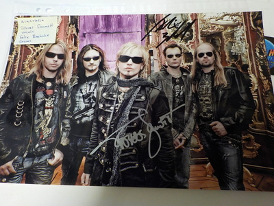 EDGUY KUVA KAHDELLA NIMMARILLA