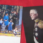 Postikortti Carl XVI Gustav med familj sekä Gustav V - pikkukuva 1