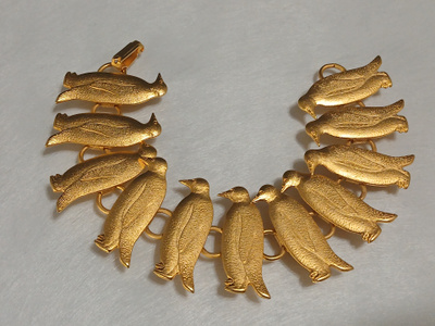 Upea 21k kullattu Kanadalainen lintu  rannekoru Gold plated,