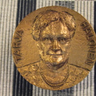 Tarja Halonen mitali 2001 /Matti Peltokangas . - pikkukuva 2