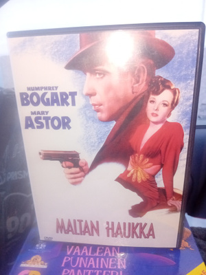 DVD Maltan haukka ( SIS POSTIKULU )