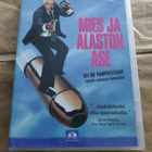 Mies ja alaston ase (DVD) - pikkukuva 1