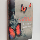 Cecilia Samartin : Kirottu kauneus - pikkukuva 1
