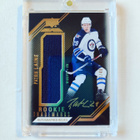 Patrik Laine - 16-17 UD Black Rookie Trademarks Auto Relics - pikkukuva 1