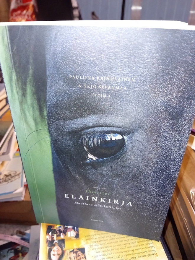 Kainulainen : Ihmisten eläinkirja  ( SIS POSTIKULU