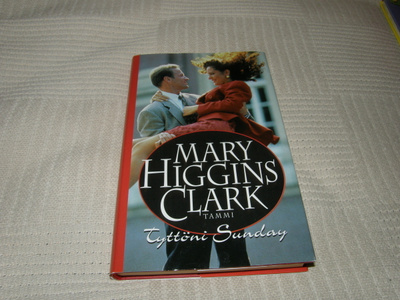 Mary Higgins Clark Tyttöni Sunday -sid