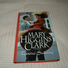 Mary Higgins Clark Tyttöni Sunday -sid - pikkukuva 1
