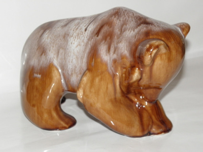 Kupittaan savi KARHU figuuri