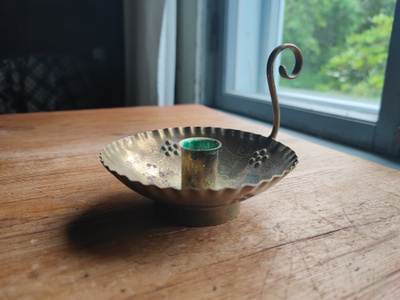 Kynttilänjalat messinki T.W. 1955 leimalla