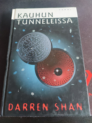 Kauhun tunneleissa Darren Shan