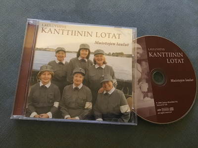 Lauluyhtye kanttiinin lotat . Muistojen laulut CD