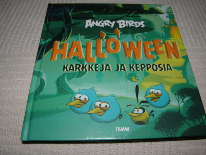 Angry Birds Halloween Karkkeja ja kepposia