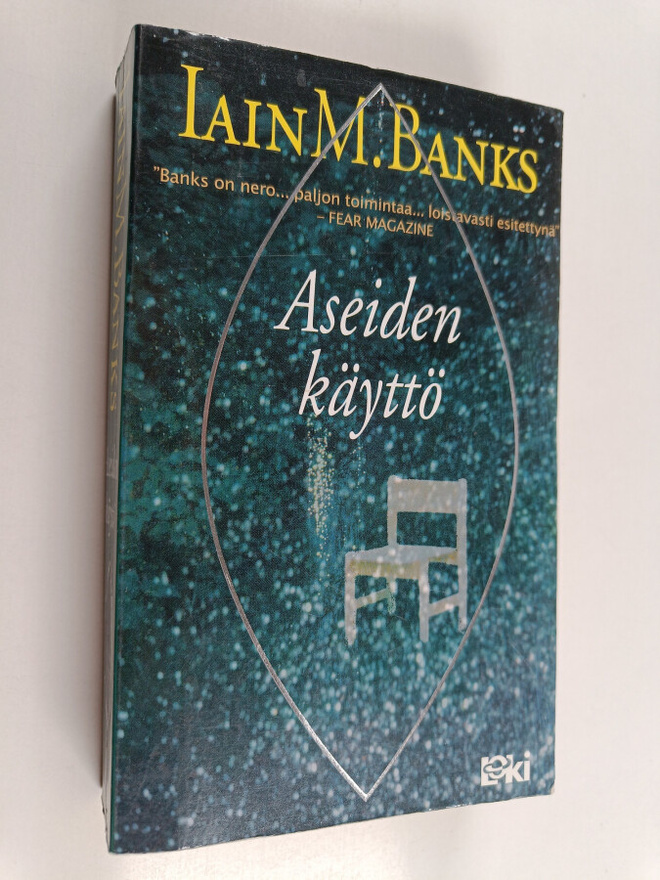 Iain Banks : Aseiden käyttö