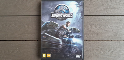 DVD: Jurassic World (T: Steven Spielberg 2014)