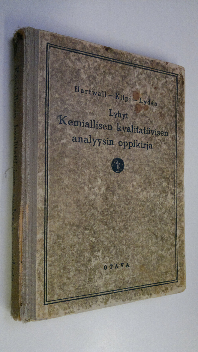 Gösta Hartwall : Lyhyt kemiallisen kvalitatiivisen analyy...