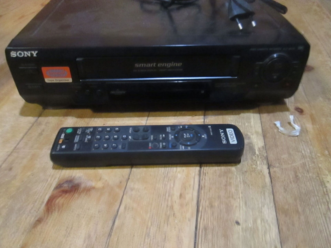 sony  SLV- SE100 VHS   videonauhuri