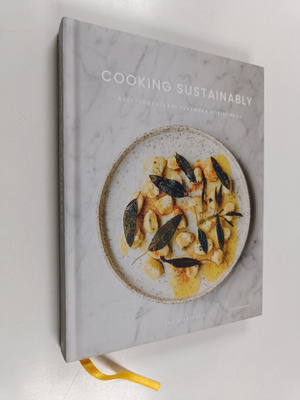 Ina Niiniketo : Cooking sustainably : Keittiömestarin par...