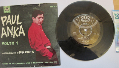 VANHA Levy Paul Anka Karusell