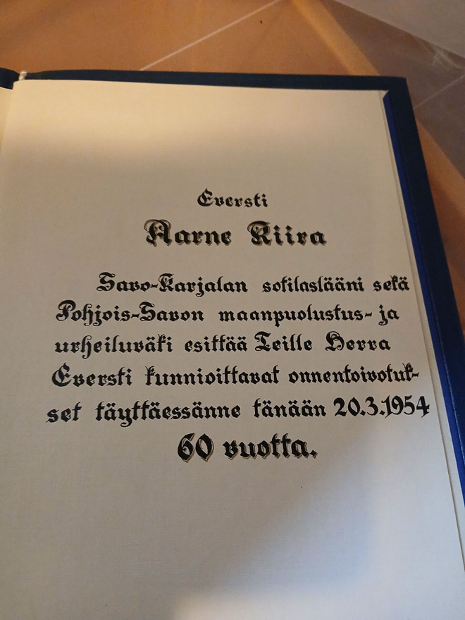 Onnitteluadressi upseerille