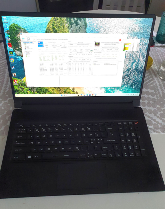 MSI GS76 Stealth 11UE-i7 11800H/RTX 3060 yms-KORJATTAVAKSI