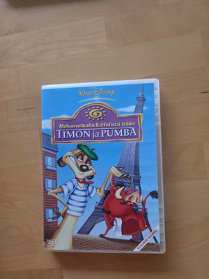 Timon ja Pumba makumatkalla Eiffelistä itään
