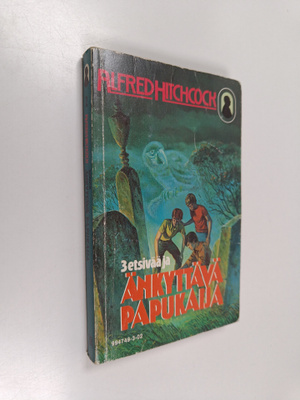 Robert Arthur : 3 etsivää ja änkyttävä papukaija