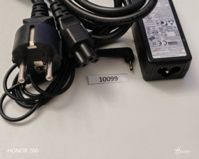 Samsung Laptop Ac Adaptor AD-4012NHF 12V 3.33A