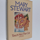 Mary Stewart : Touch not the cat - pikkukuva 1