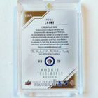 Patrik Laine - 16-17 UD Black Rookie Trademarks Auto Relics - pikkukuva 2