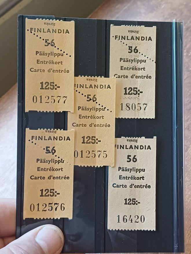 Finlandia 56 pääsylipukkeita