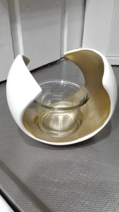 KAUNIS  PARTYLITE  SYLEILY  TUIKKULYHTY  / SOMISTE