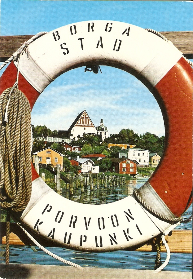 Porvoo - Borgå: Pelastusrenkaan läpi kaupunkikuva. Ei kulk.