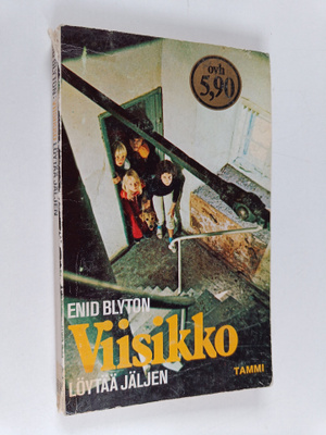 Enid Blyton : Viisikko löytää jäljen