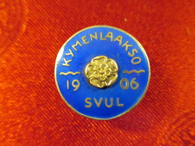 SVUL Kymenlaakso 1906 rintamerkki.Hopeaa 1953.
