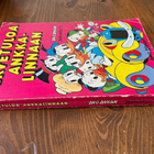 Aku Ankan taskukirja 12: Tervetuloa Ankkalinnaan 1.p. - pikkukuva 3