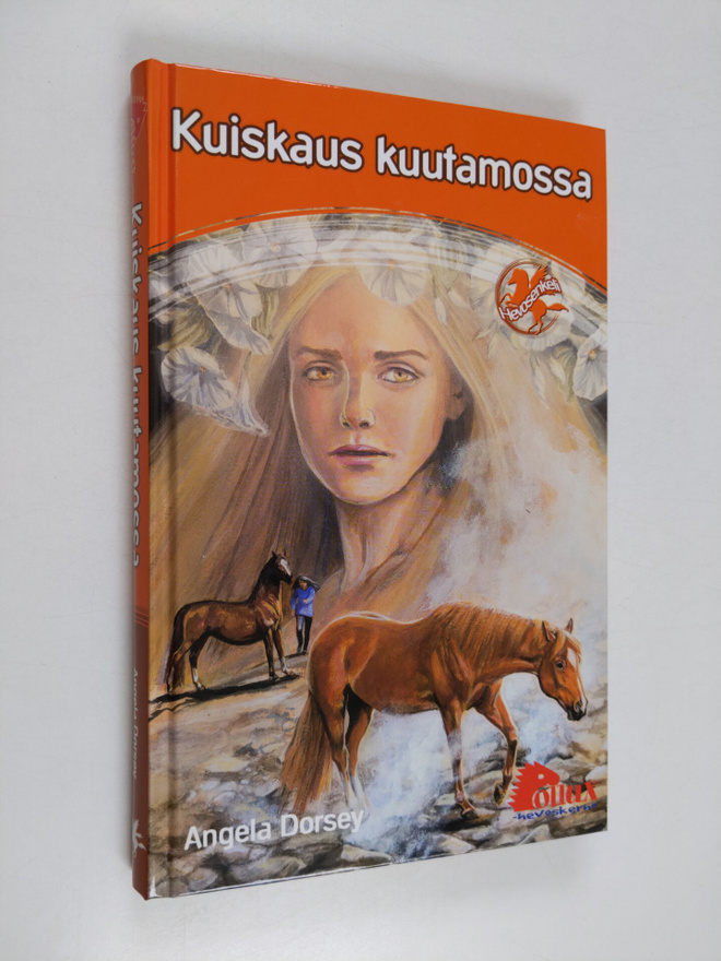Angela Dorsey : Kuiskaus kuutamossa