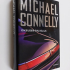 Michael Connelly : Oikeuden palvelija - pikkukuva 1