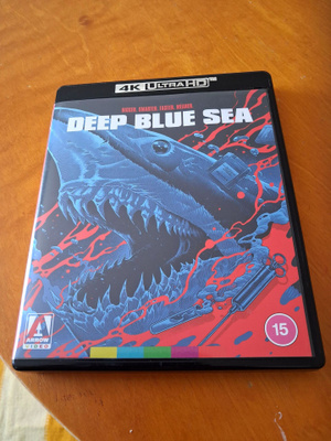 Deep Blue Sea 4K
