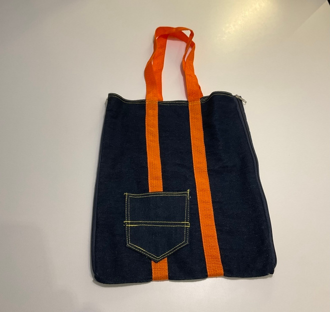Retro kassi farkkukankaasta