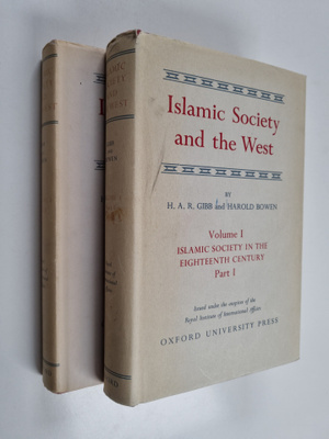Hamilton Alexander Rosskeen Gibb ym. : Islamic Society an...