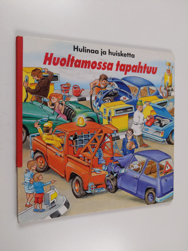 Huoltamossa tapahtuu