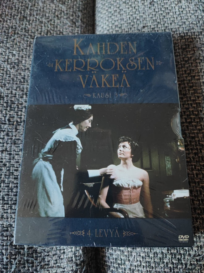 Kahden kerroksen väkeä kausi 3 UUSI