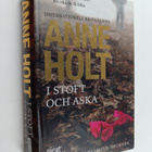 Anne Holt : I stoft och aska - pikkukuva 1