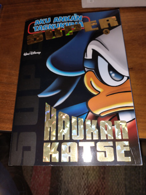 Aku Ankan taskukirja Super 5