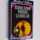 Michael Gilbert : Kuolema vankileirillä - pikkukuva 1